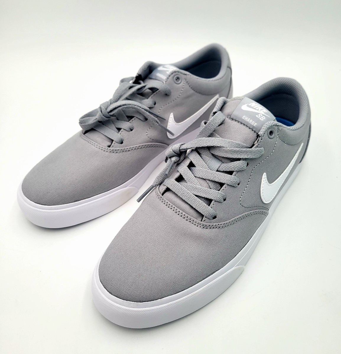 NIKE SB Charge Canvas Skate Shoes Men's 8 / W9.5 Wolf Grey White