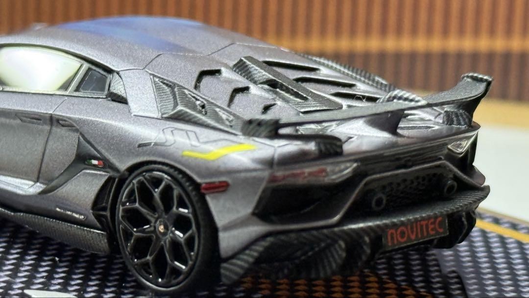 AMA64 1/64 ランボルギーニアヴェンタドールSVJ 1/64スケール MINI GT「ランボルギーニ・アヴェンタドールSVJ
