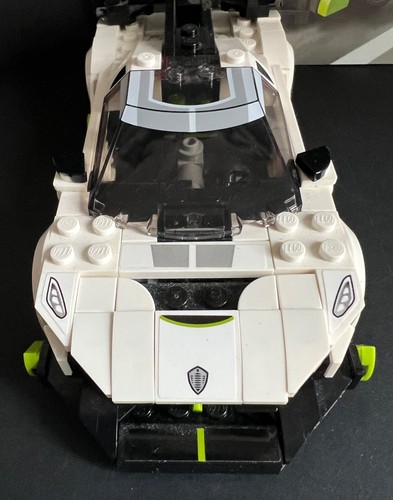 LEGO SPEED CHAMPIONS: Koenigsegg Jesko (76900) - Picture 2 of 3