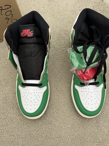 Size 11 W 9.5 M- Air Jordan 1 Retro OG High Lucky Green W - Picture 3 of 7