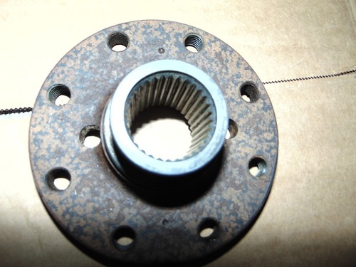 Ford OEM Super 8.8 Rear DS Companion Flange for 3.31 Gear Ratio E-Locker FL3Z-45 - Picture 3 of 7