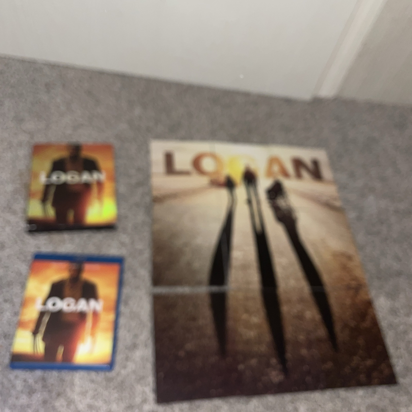 LOGAN BluRay + DVD  Walmart Exclusive Cards/Poster 3 Disc/Noir