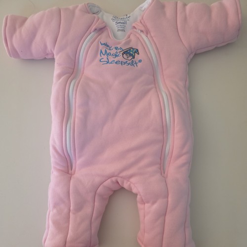 Small 3 To 6 Mo Months Baby Merlin’s Magic Sleepsuit Pink 12 - 18 Lbs