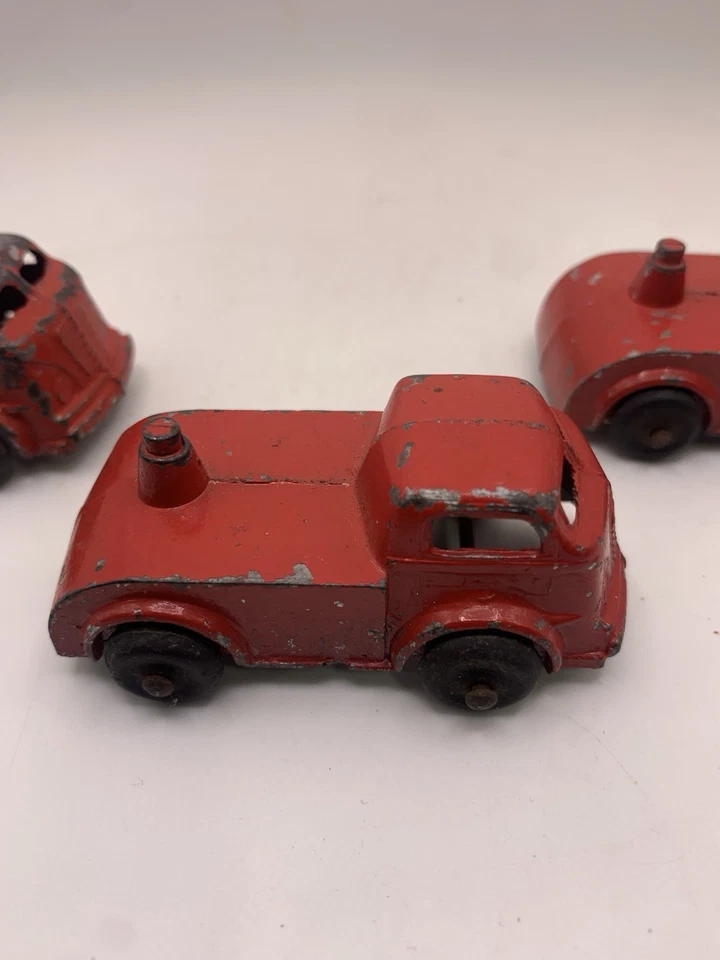 Lote de 3 camiones de juguete de hierro fundido ARGO Jay de colección estilo camión de bomberos rojo hechos en EE. UU. Foto 3 de 4