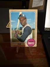 1968 Topps- Roberto Clemente #150