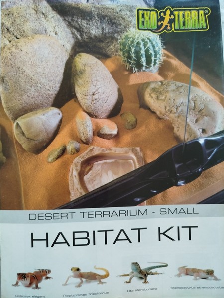Terrareo Hábitat Kit 30x30x30 Lampara y accesorios