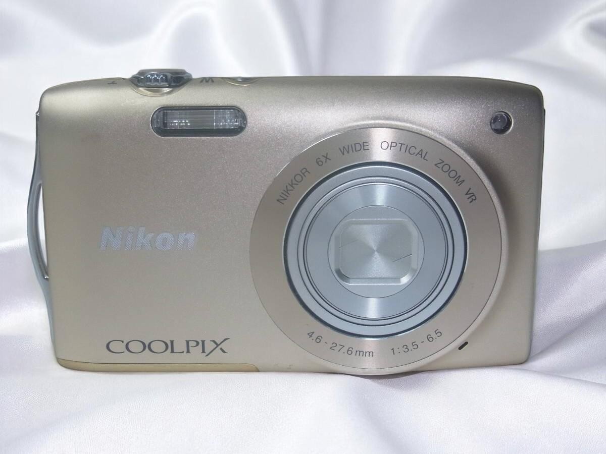 Mint] Nikon COOLPIX S3300 Gold 20.0MP 6x Zoom Compact Digital