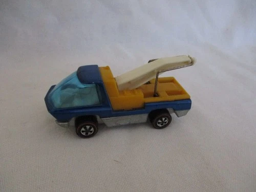 Hot Wheels 1969 Red Line Original Redline Series Tow Truck Blue Body