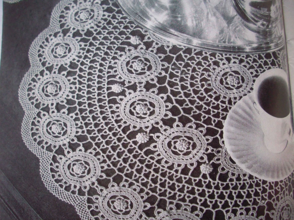 Vintage 50's Things to Crochet for the Home pattern booklet Woman's Day 1951 - Image 2 of 4