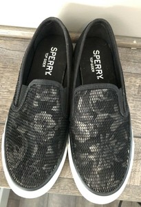 sperry seaside black