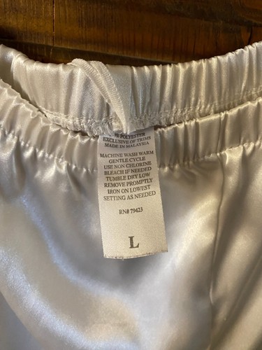 Dentelle, ivory satin trimed pajama set w pockets - Large - Picture 7 of 10