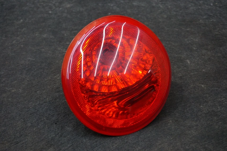 Luz trasera derecha lámpara OEM 15164420 Chevrolet SSR 2003-06 Foto 3 de 4