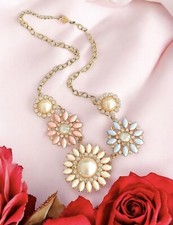 Flower Rhinestones Necklace Daisy Blue Pink Gold Tone White Faux Pearl Vtg VGC