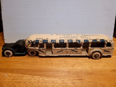 1930'S ARCADE CAST IRON GMC CENTURY of PROGRESS 1933 GREYHOUND LINES  BUS 11'' #2