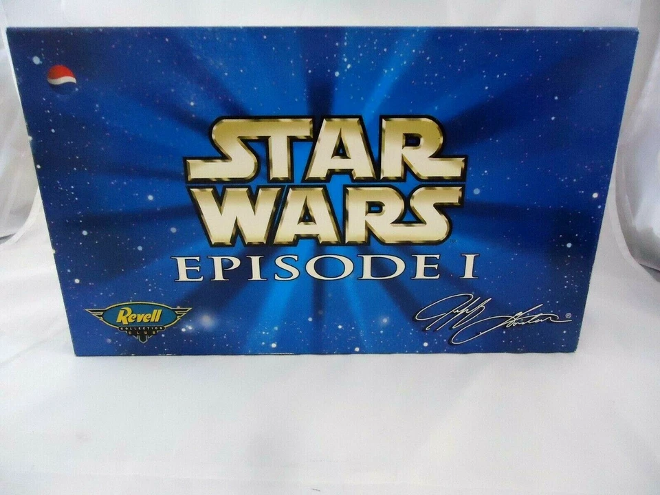 NASCAR Revell Collectors Club limited 1:18 Jeff Gordon #24 Star Wars Ep 1 1/1500 - Image 2 of 4