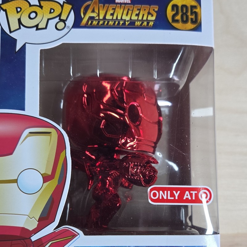 Funko Pop! Marvel Avengers Infinity War Iron Man #285 Red Target Exclusive