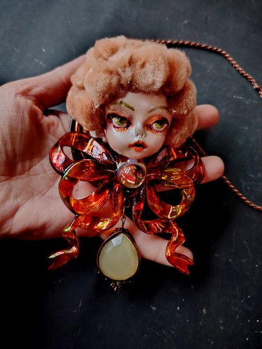 Art Deco Nouveau Luxury Pendant Jewelry Necklace Doll Head Venus Fur Flake Bow - Picture 3 of 24