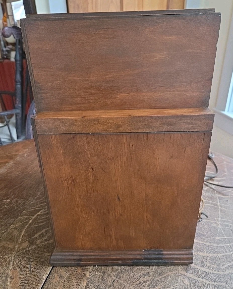 HTF Vtg Silvertone Model 1809A AM/SW Skyscraper Tombstone Radio