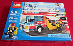 ▰▰RETIRED 2013 ▰▰LEGO City Fire Truck ▰▰ 60002 NEW Factory Sealed Collectible