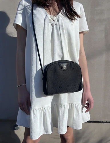 Sac Christian Dior femme bandoulière monogramme logo noir fabriqué en France