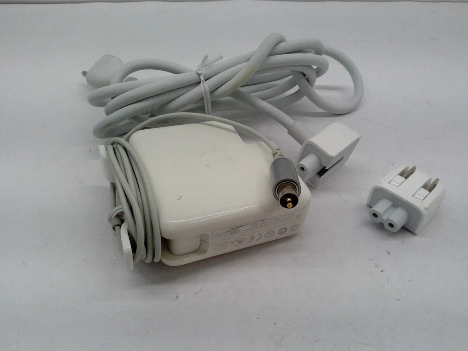 Genuine Apple M8482 iBook/Powerbook AC Power Adapter - Image 2 of 3