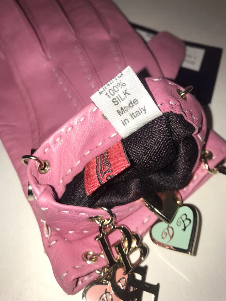 Dooney and Bourke 粉色皮革魅力手链手套 S 码全新带标签 — 第 3/4 张图片
