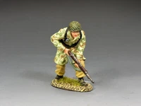 LW077 Fallschirmjager Rifleman by King and Country (RETIRED)