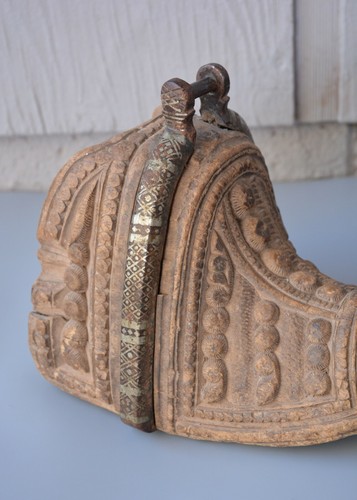 Antique 19th c. Chilean Huaso Horse Estribos Stirrups - Carved Wood Silver Inlay - Picture 10 of 12