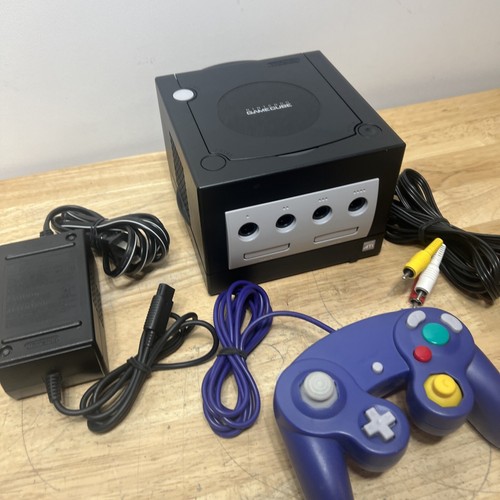 Nintendo Gamecube DOL-101 schwarz mit Originalkabeln und ohne Original Controller - Bild 2 von 13