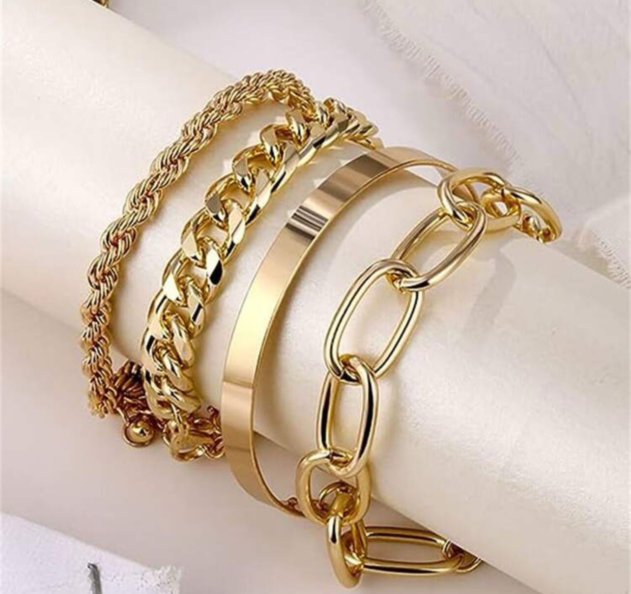 Bracelet femme en acier inoxydable doré anti-ternissement lot de 4 chaînes