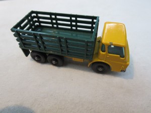 MATCHBOX STAKE TRUCK SERIES NO 4 MADE 