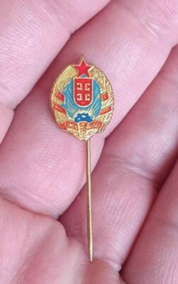  Socialist Republic of Serbia - Coat of Arms - pin badge   PODRAVKA on back
