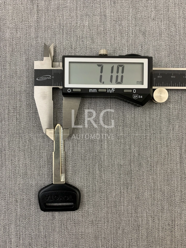 Juego de llaves maestras en blanco Toyota OEM años 80 4Runner Celica Truck Land Cruiser MR2 Supra Foto 4 de 4