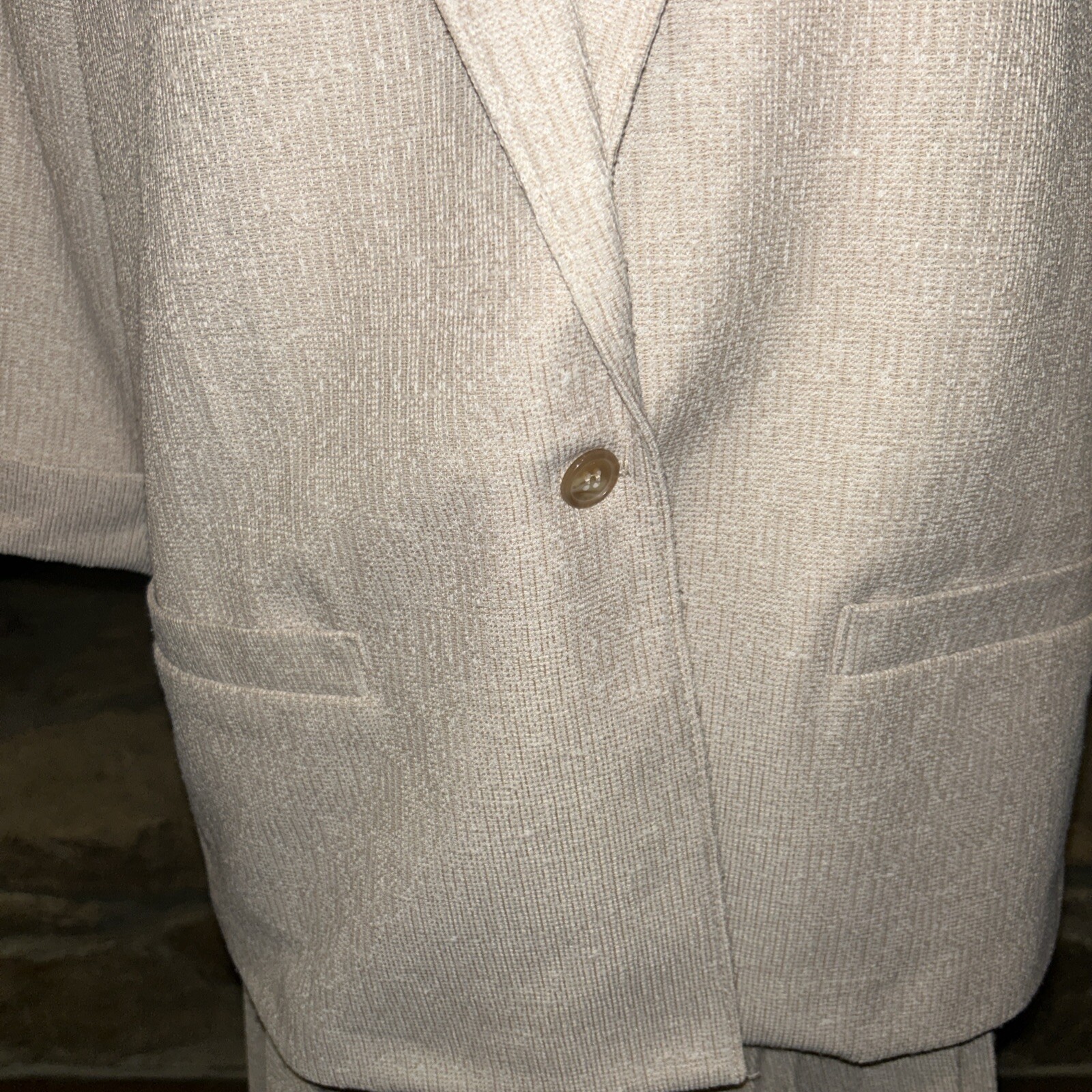 Picture 4 of 12