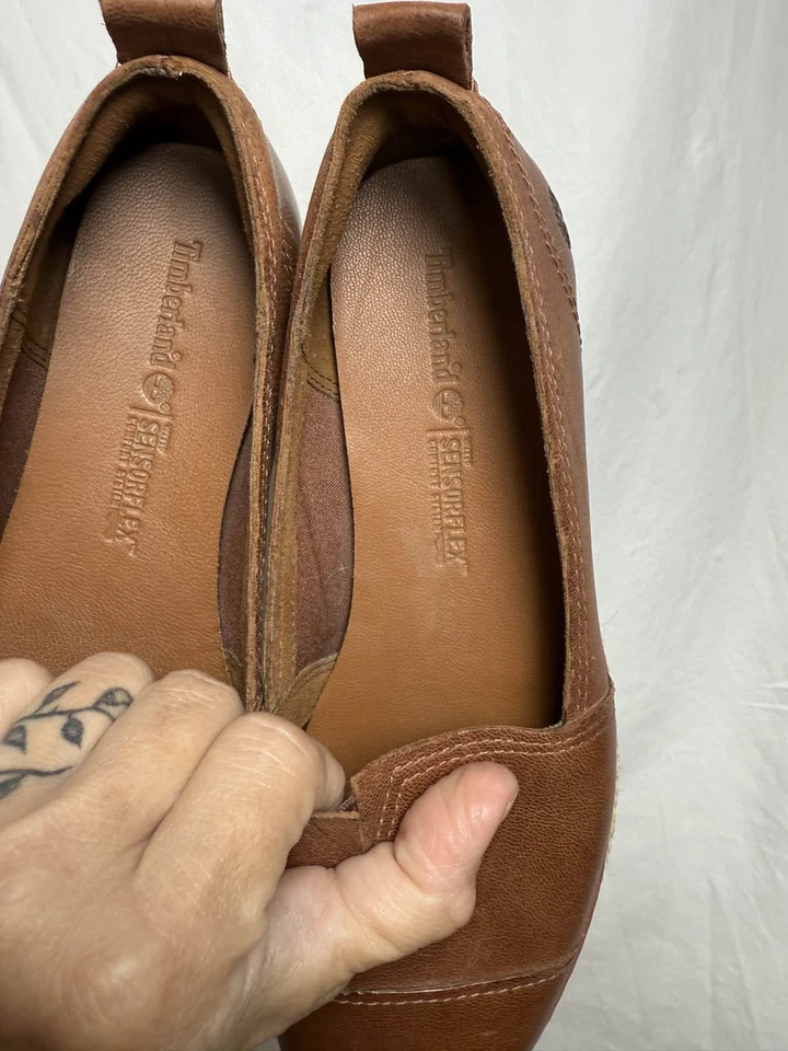 Mocasín Timberland para mujer con plataforma de cuero con punta Emerson marrón sin cordones Foto 2 de 4