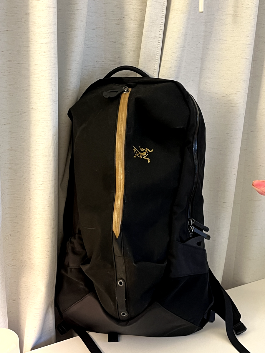 Arc'teryx Arro 22 Backpack 24k Black - New, Without Tag