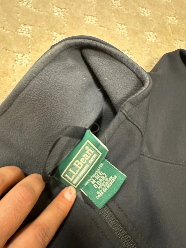 L.L. Bean Jacket Men's M Reg Softshell Fleece Lined Full Zip Gray Windbreaker - Image 2 of 3