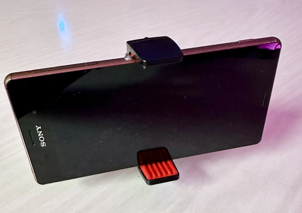 Universal Adjustable Car Phone Mount Strong Suction Cup, 360° Rotation - Image 4 of 4