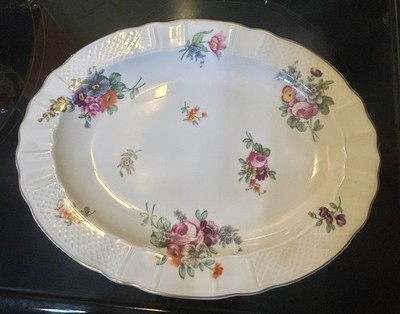 L. Bernardaud Co. Limoges LE Trianon Platter