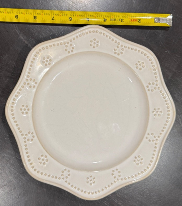 Food Network 9" White Stoneware Scalloped Salad Dessert Plate Dotted Border