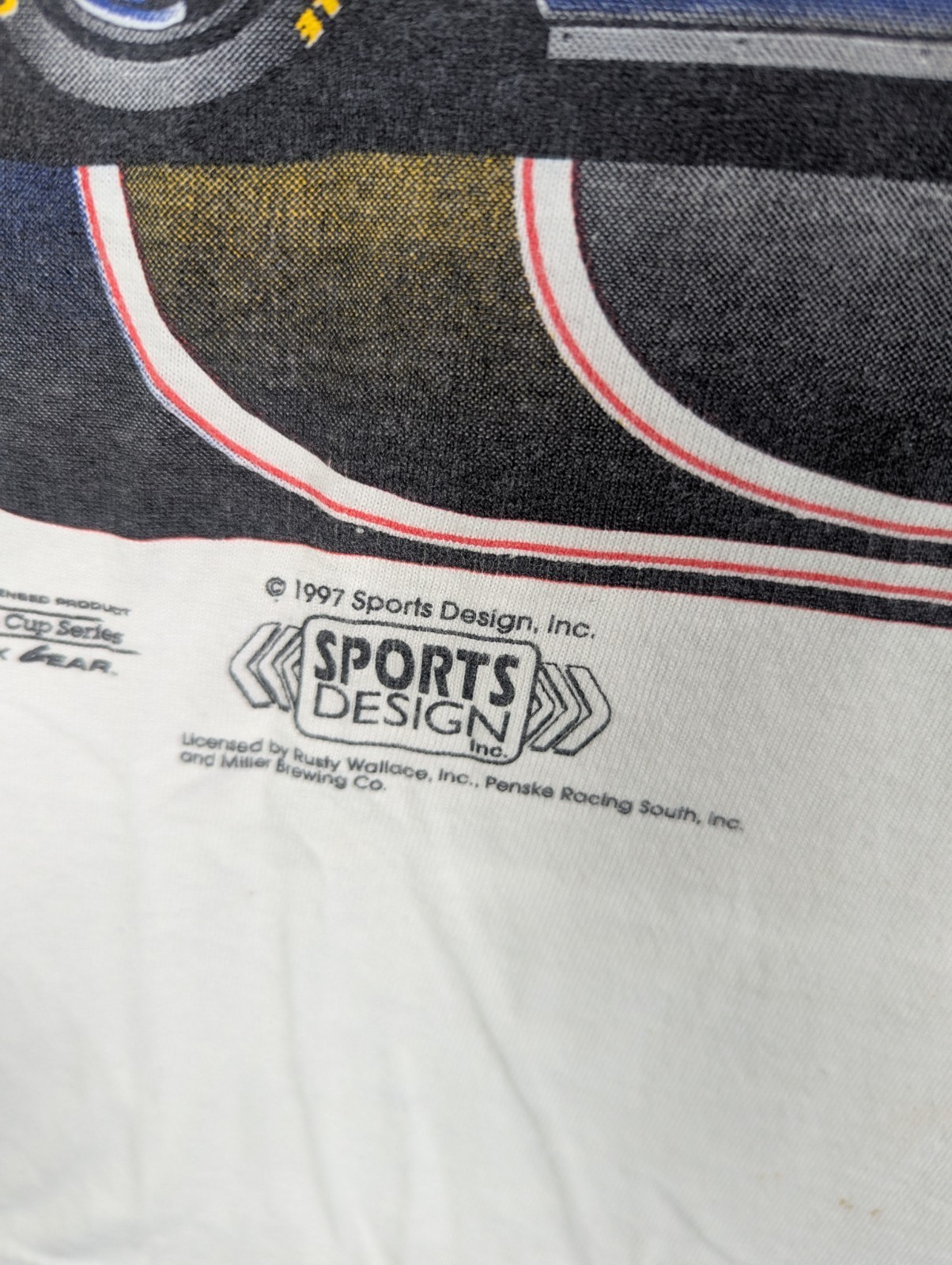 Vintage 1997 Rusty Wallace NASCAR T Shirt Men Medium Miller Lite Rolling Thunder image 3