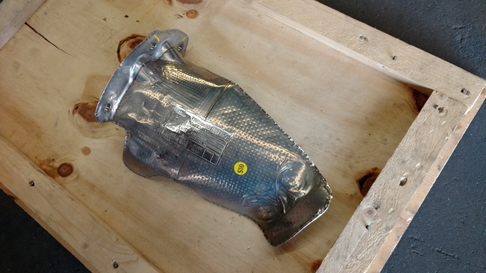 LAMBORGHINI AVENTADOR REAR AXLE DIFFERENTIAL COVER SHIELD OEM 470501721C