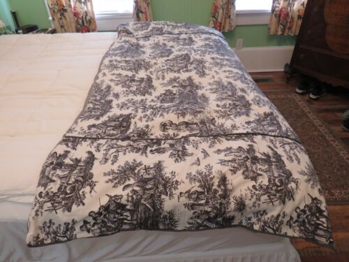 WAVERLY Black & Ivory COUNTRY LIFE Toile 38" X 86" Quilted Twin Sz Foot Cover EC