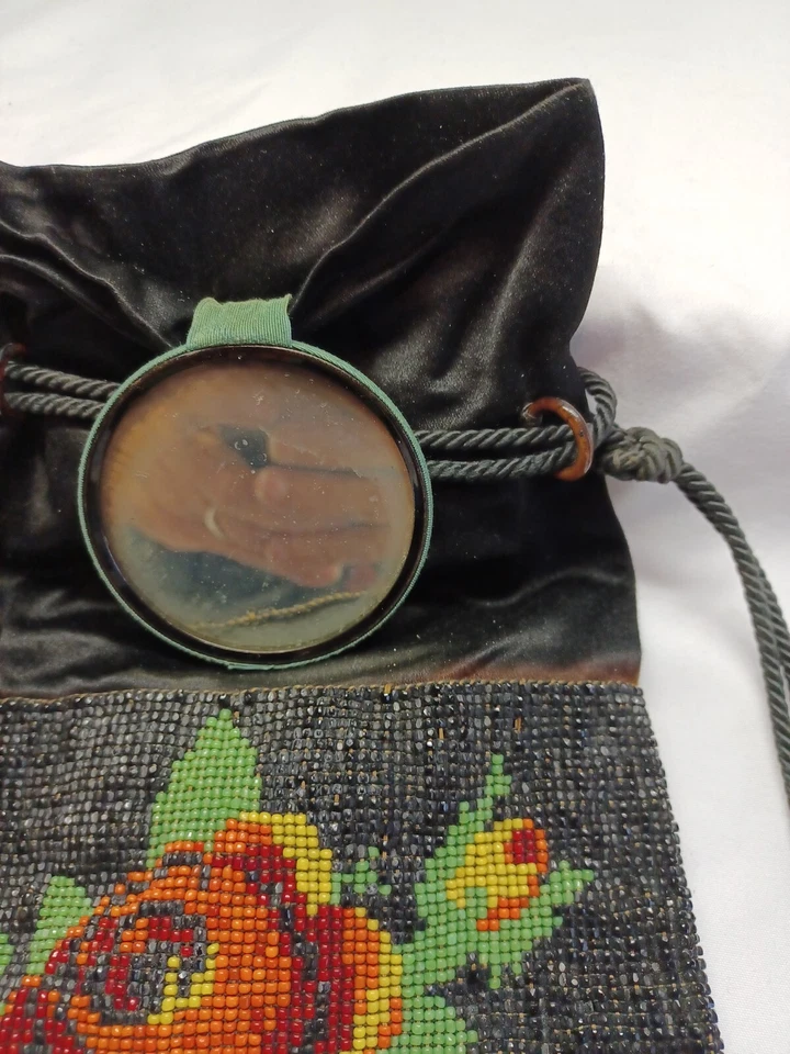 Bolsa antiga micro vidro 2 lados design frisado década de 1920 franjas espelho forro de seda - Imagem 4 de 4