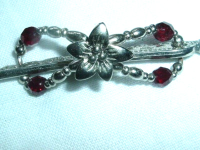 Extra Small Lilla Rose Silver Dogwood Flower and Red Crystal Flexi Hair Clip NWT