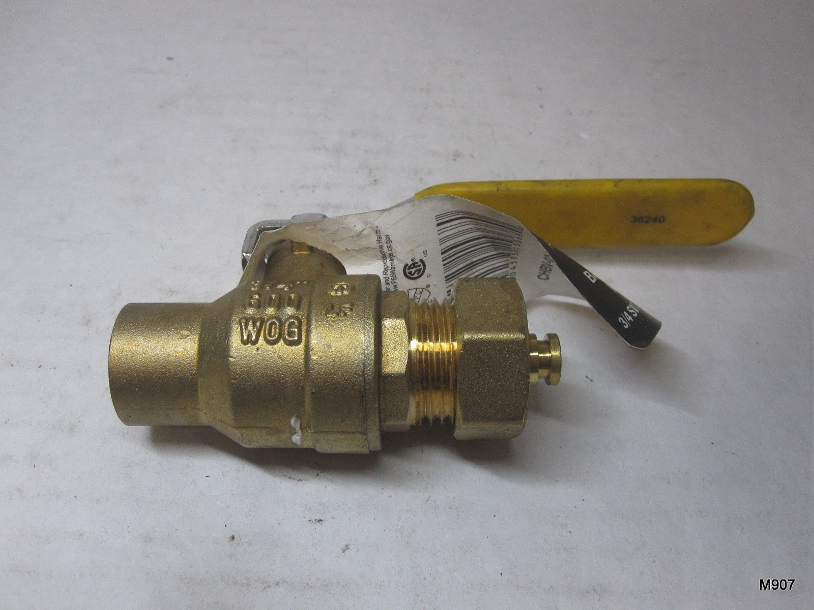 3/4" in Brass Full Port Hose Ball Valve with Chain and Cap, Sweat x Hose