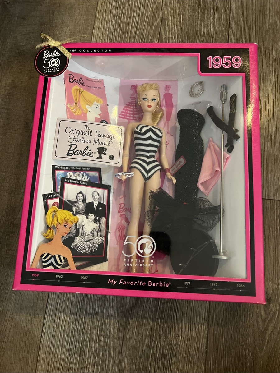 ⭐️☆匿名☆レアThe Barbie Doll Years 1959 - 1996 The Barbie Doll Years 1959-1996: A Comprehensive Listing