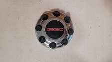 Gmc 2500 3500 Sierra Yukon 8 Lug Oem Wheel Center Cap 15006332 Chrome Gmc 2500 3500 Sierra Yukon 8 Lug Oem Wheel Center Cap 15006332 Chrome