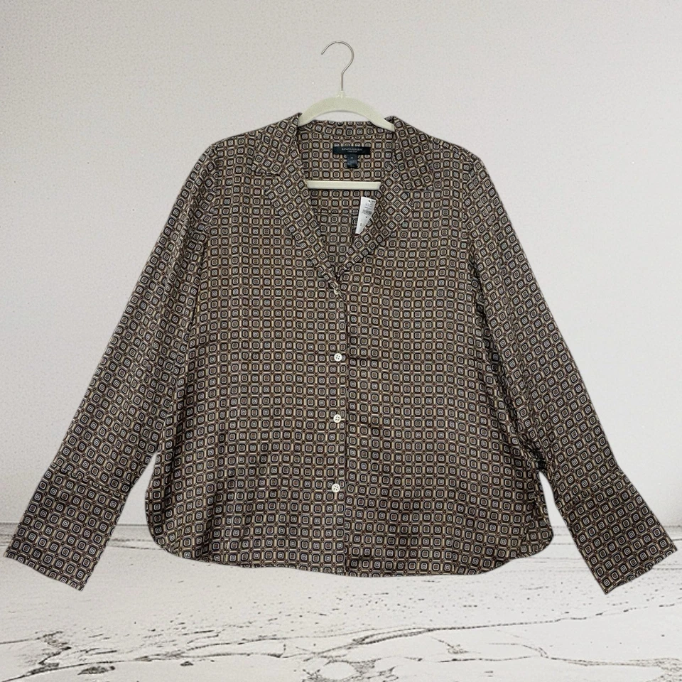 Top Banana Republic para mujer 100 % seda talla mediana estampado geográfico botón delantero nuevo con etiquetas $150 Foto 2 de 4