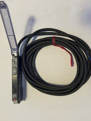 Keyence Digital Fibre Sensor FS-V31P, neu ohne Verpackung